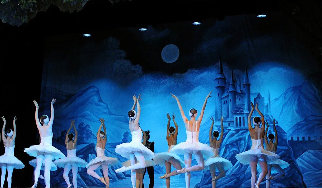 Cuban Classical Ballet of Miami - Le Corsaire Suite