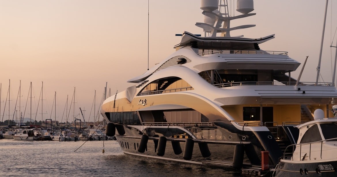 City Tour of the Million and Billion Dollars Home Tour