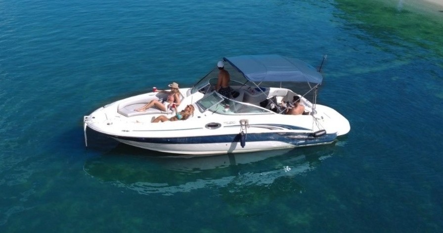 SeaRay Sundecker 27'